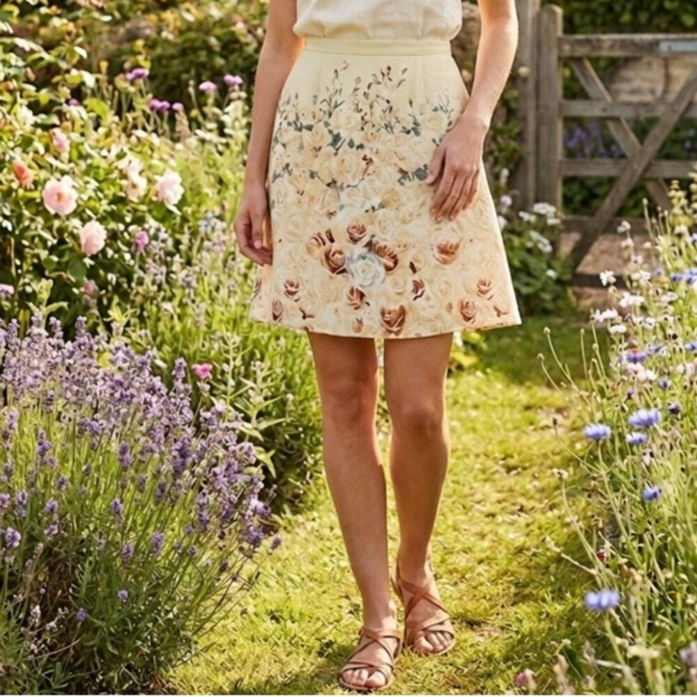 Vtg Petite Sophisticate Silk Skirt Sz 6 Yellow w/ Floral Print Feminine Coquette